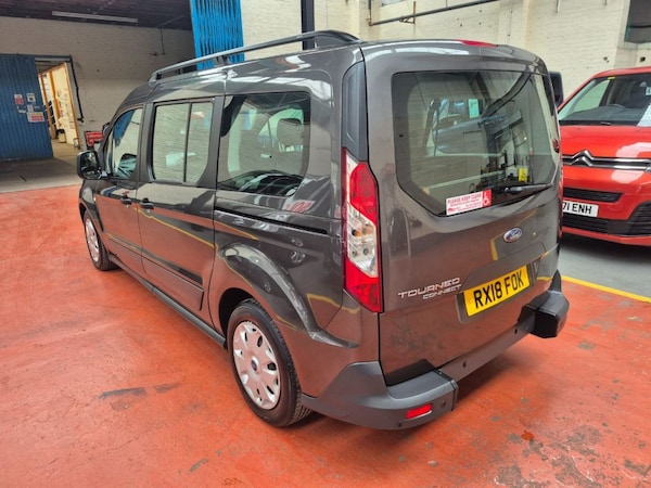 Used Ford Grand Tourneo Connect 2018 for sale - 76303240: Photo 20