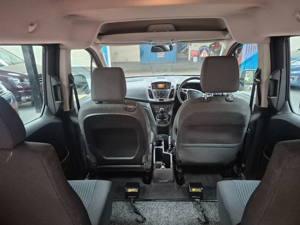 Used Ford Grand Tourneo Connect 2018 for sale - 76303240: Photo 26