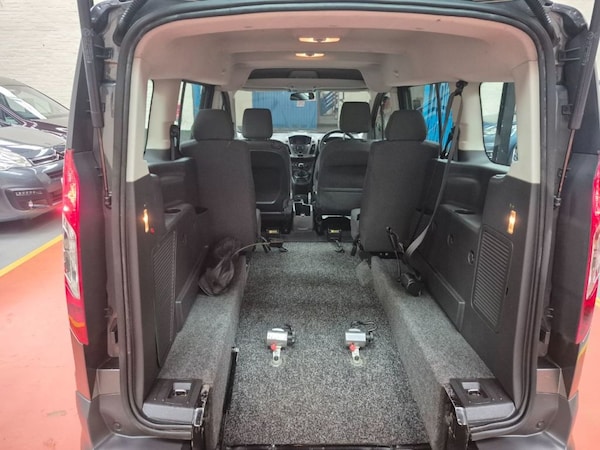 Used Ford Grand Tourneo Connect 2018 for sale - 76303240: Photo 5