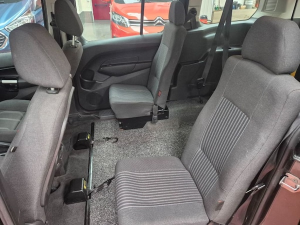 Used Ford Grand Tourneo Connect 2018 for sale - 76303240: Photo 8