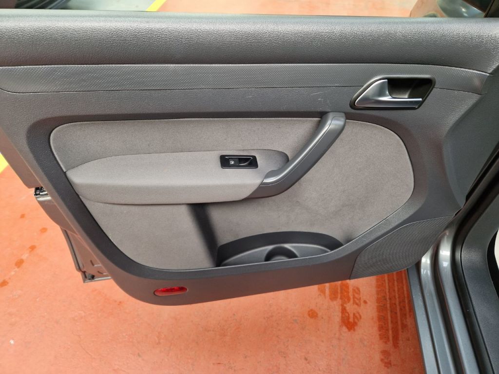 Used Volkswagen Caddy Life 2011 for sale - 78123903: Photo 18