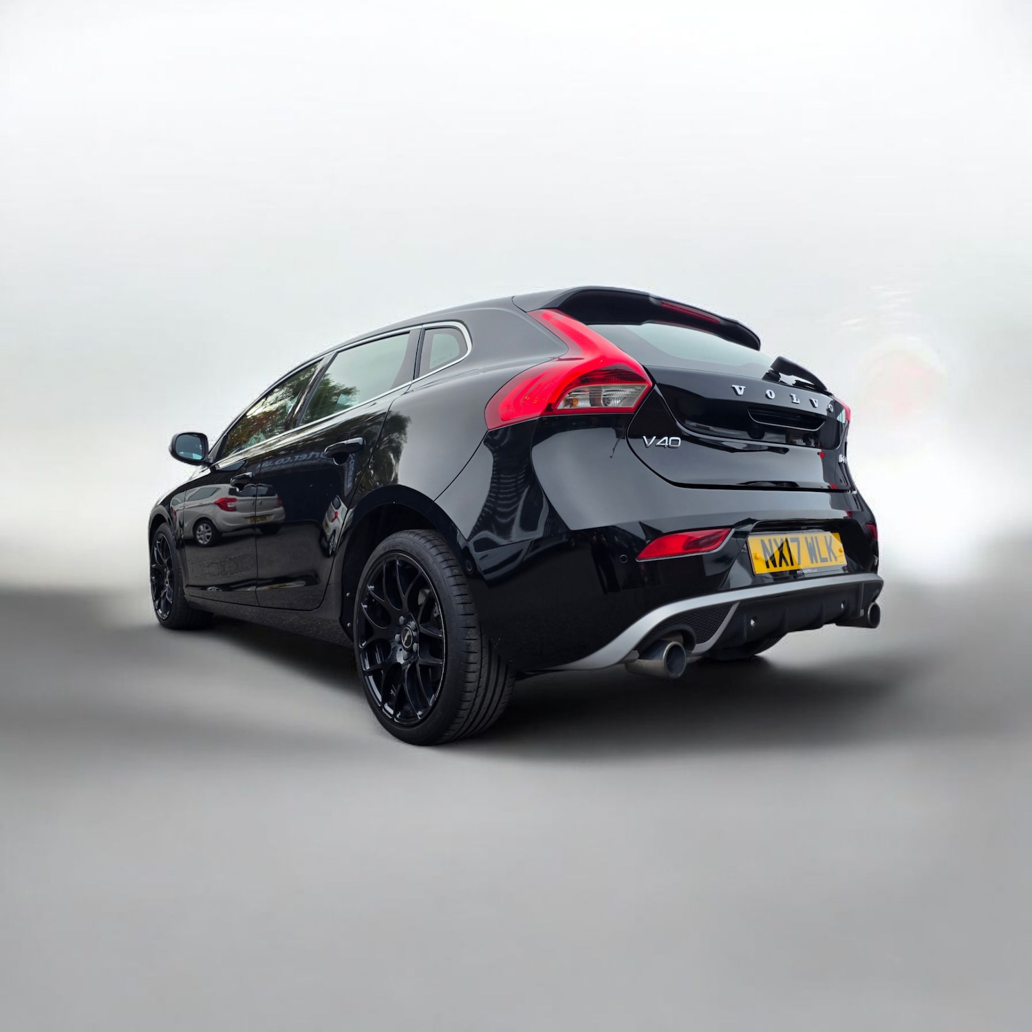 Used Volvo V40 2017 for sale - 76379264: Photo 10