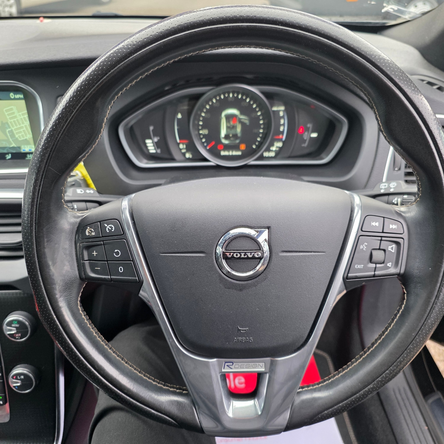 Used Volvo V40 2017 for sale - 76379264: Photo 17