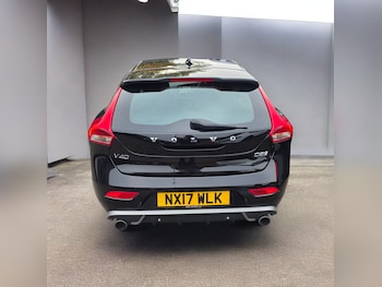 Used Volvo V40 2017 for sale - 76379264: Photo