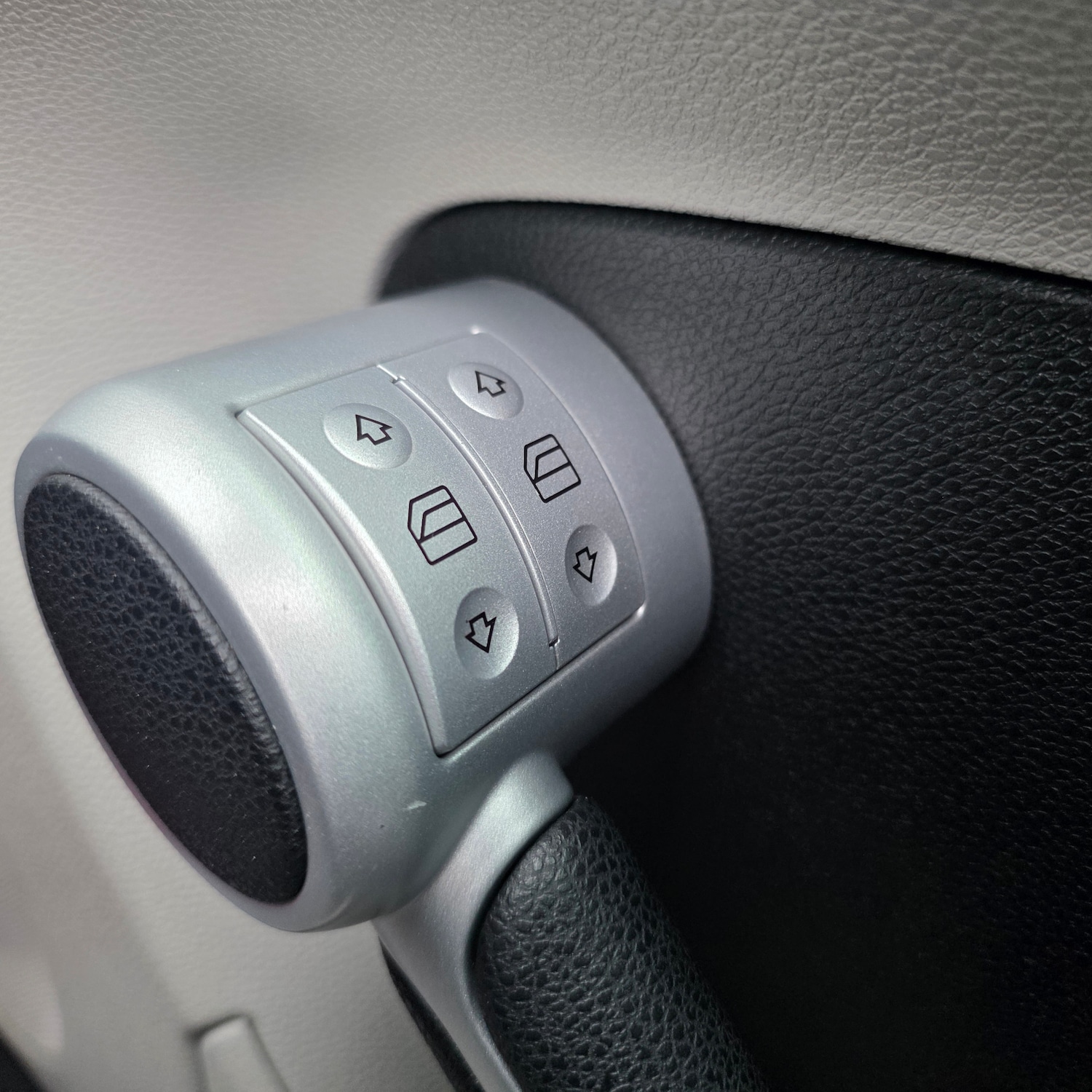 Used Mercedes-Benz SLK 2007 for sale - 76940514: Photo 30