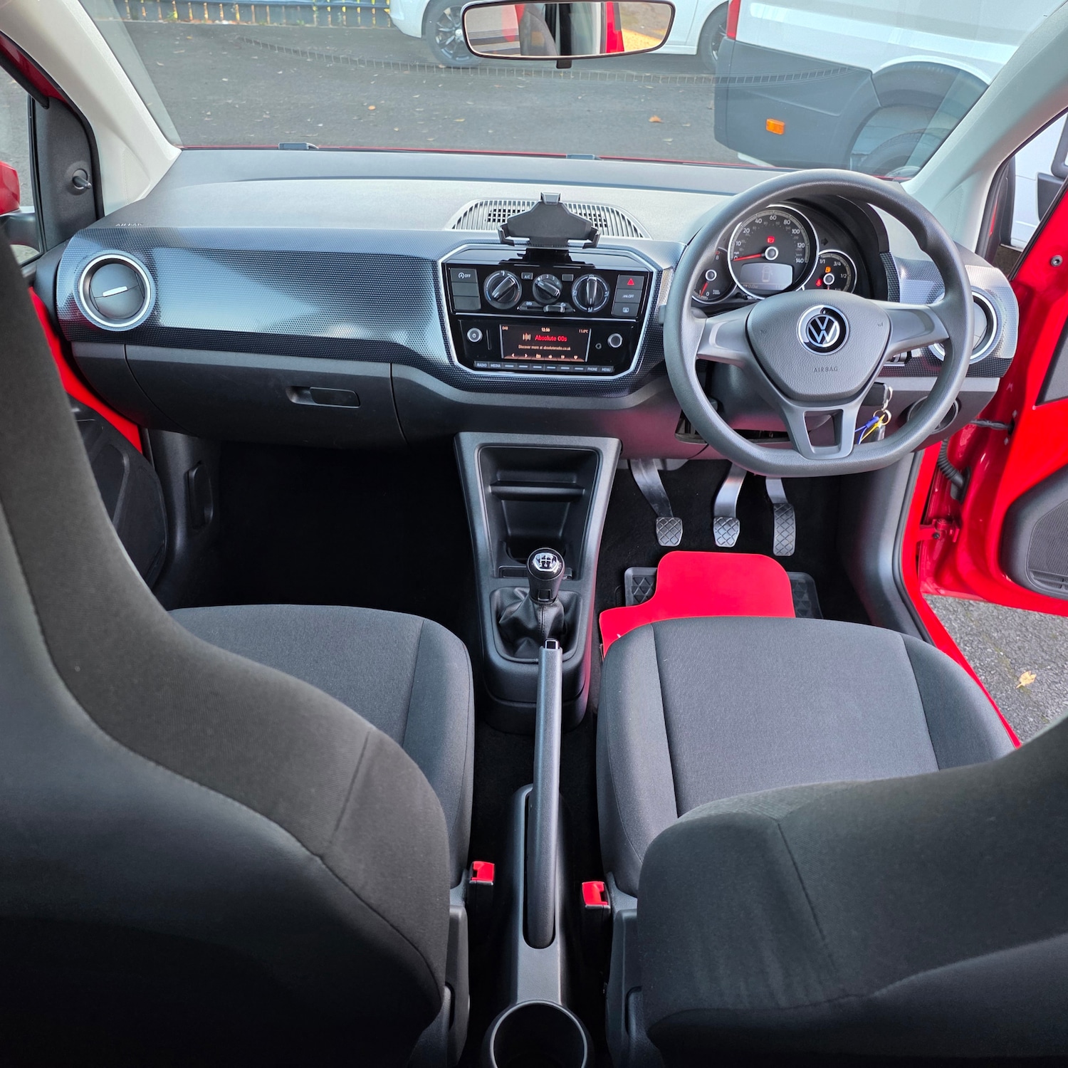 Used Volkswagen up! 2022 for sale - 76340144: Photo 30