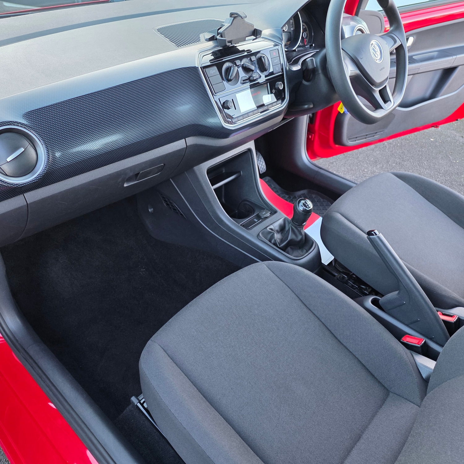 Used Volkswagen up! 2022 for sale - 76340144: Photo 31
