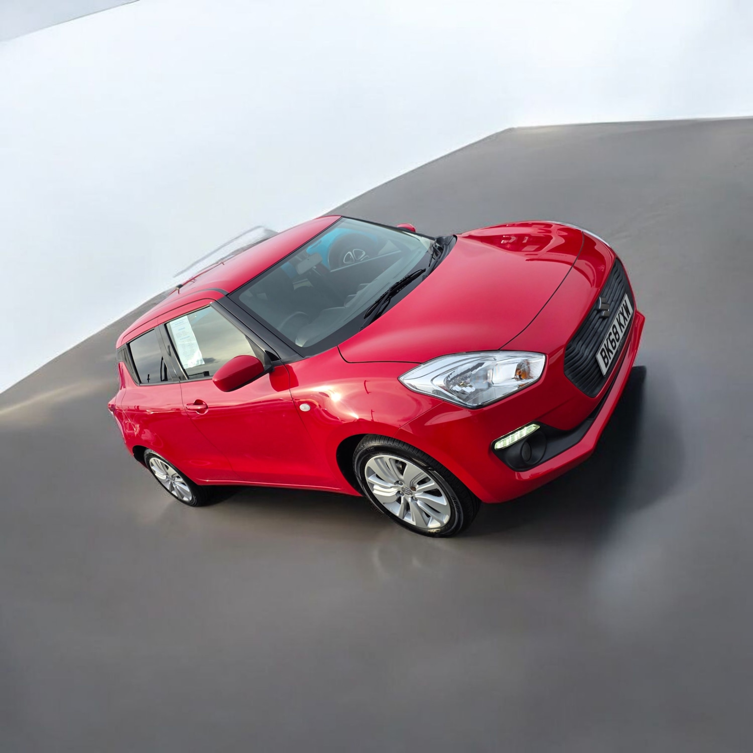 Used Suzuki Swift 2018 for sale - 76353697: Photo 8