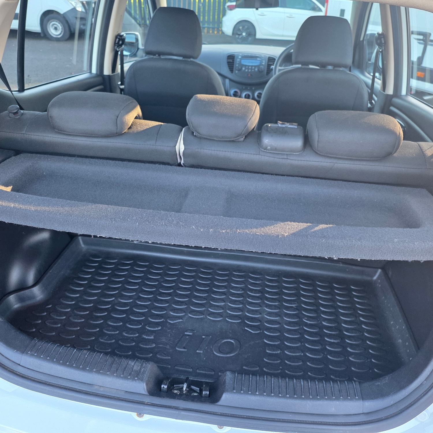 Used Hyundai i10 2013 for sale - 76340137: Photo 12