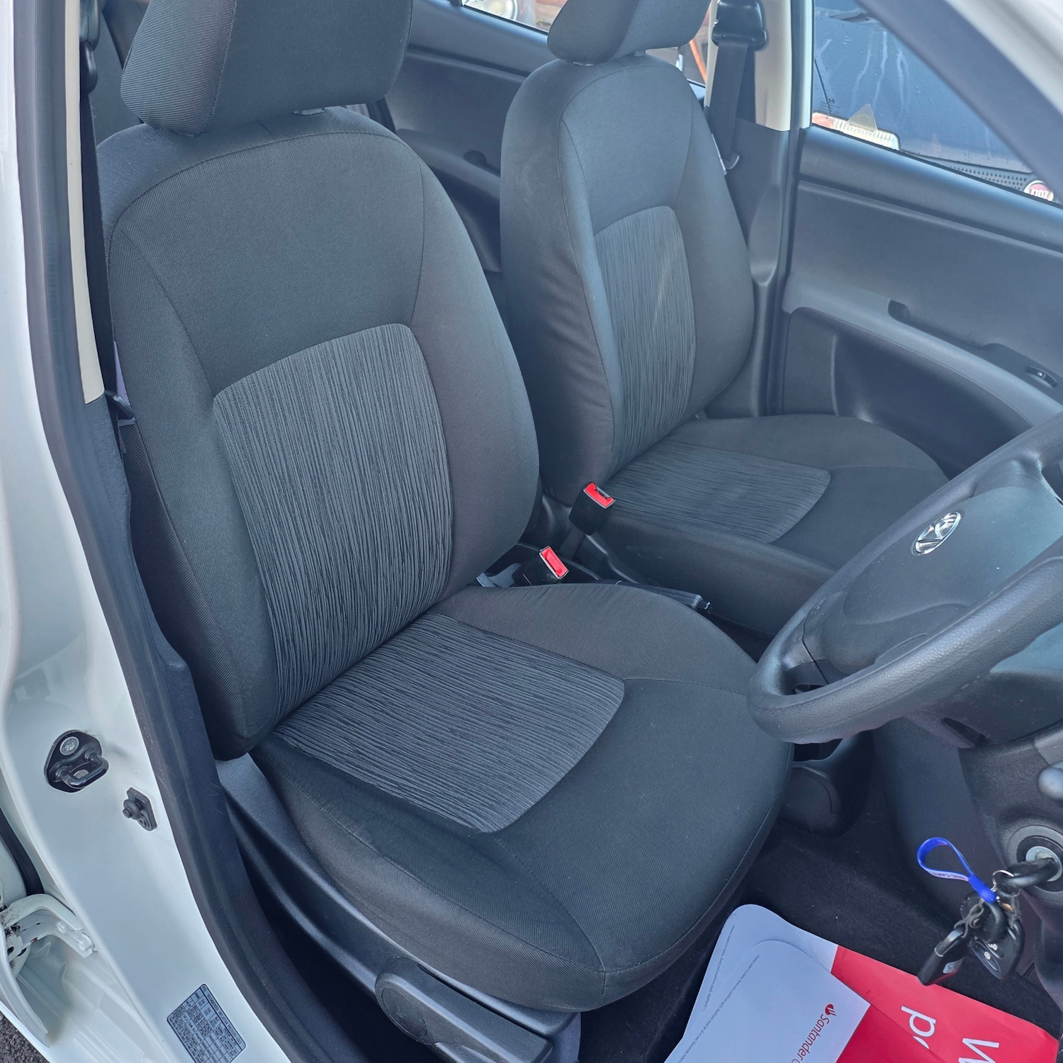 Used Hyundai i10 2013 for sale - 76340137: Photo 13