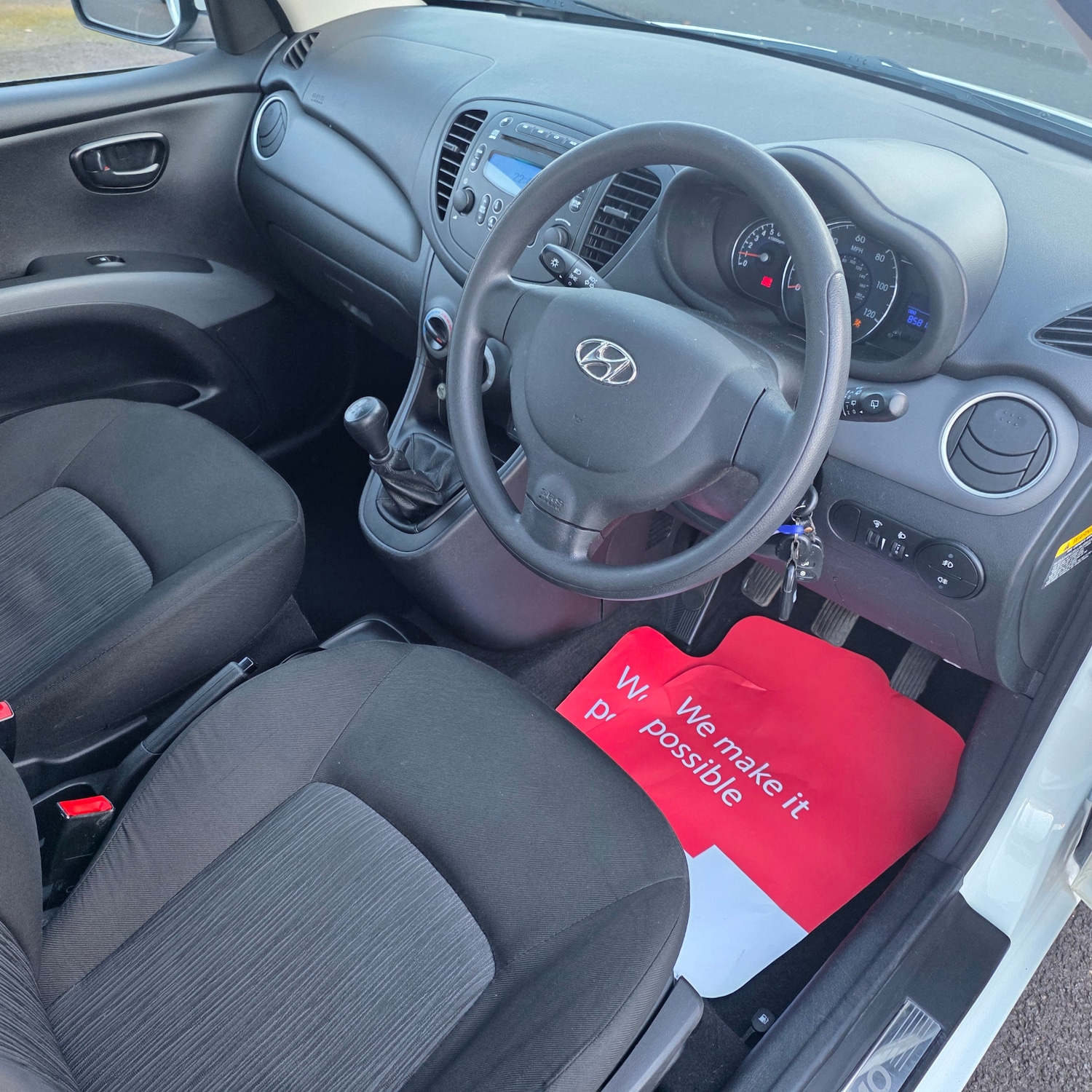 Used Hyundai i10 2013 for sale - 76340137: Photo 14