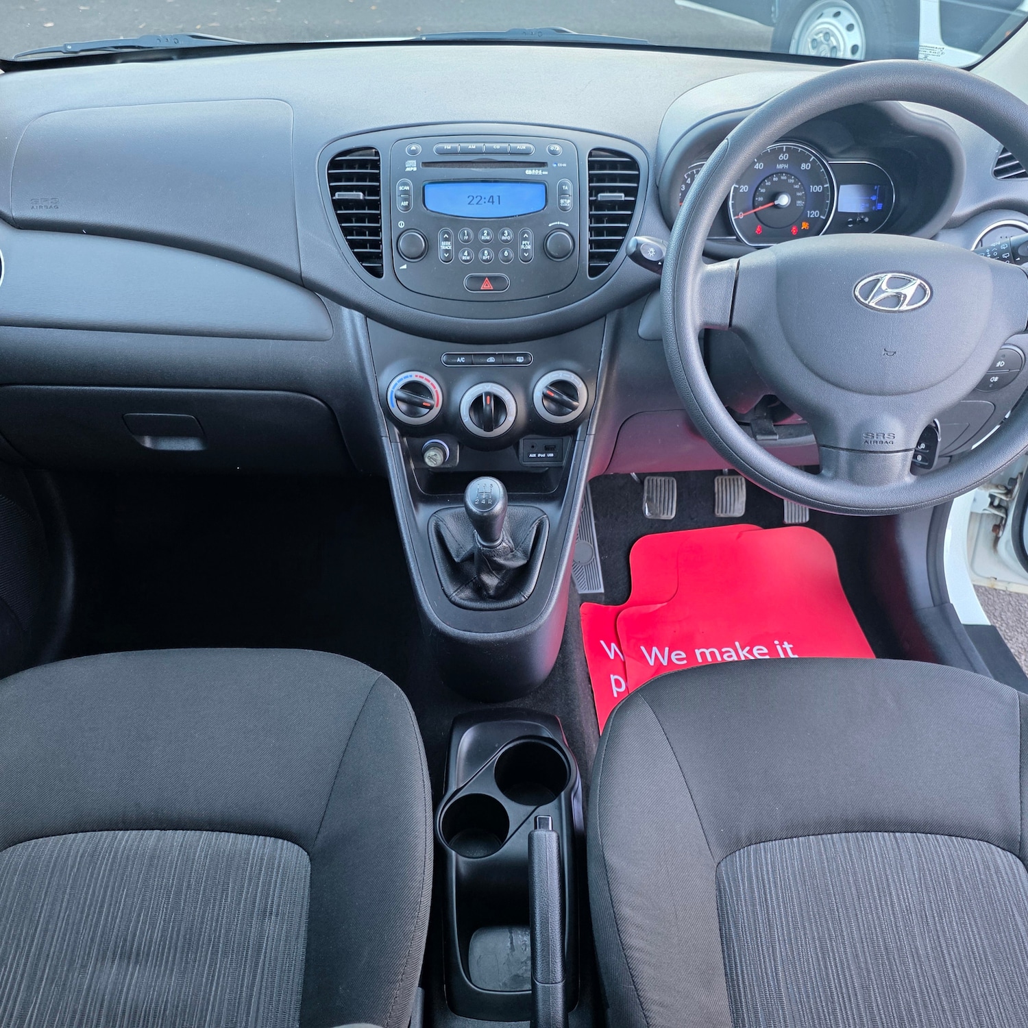 Used Hyundai i10 2013 for sale - 76340137: Photo 22