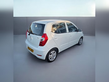 Used Hyundai i10 2013 for sale - 76340137: Photo