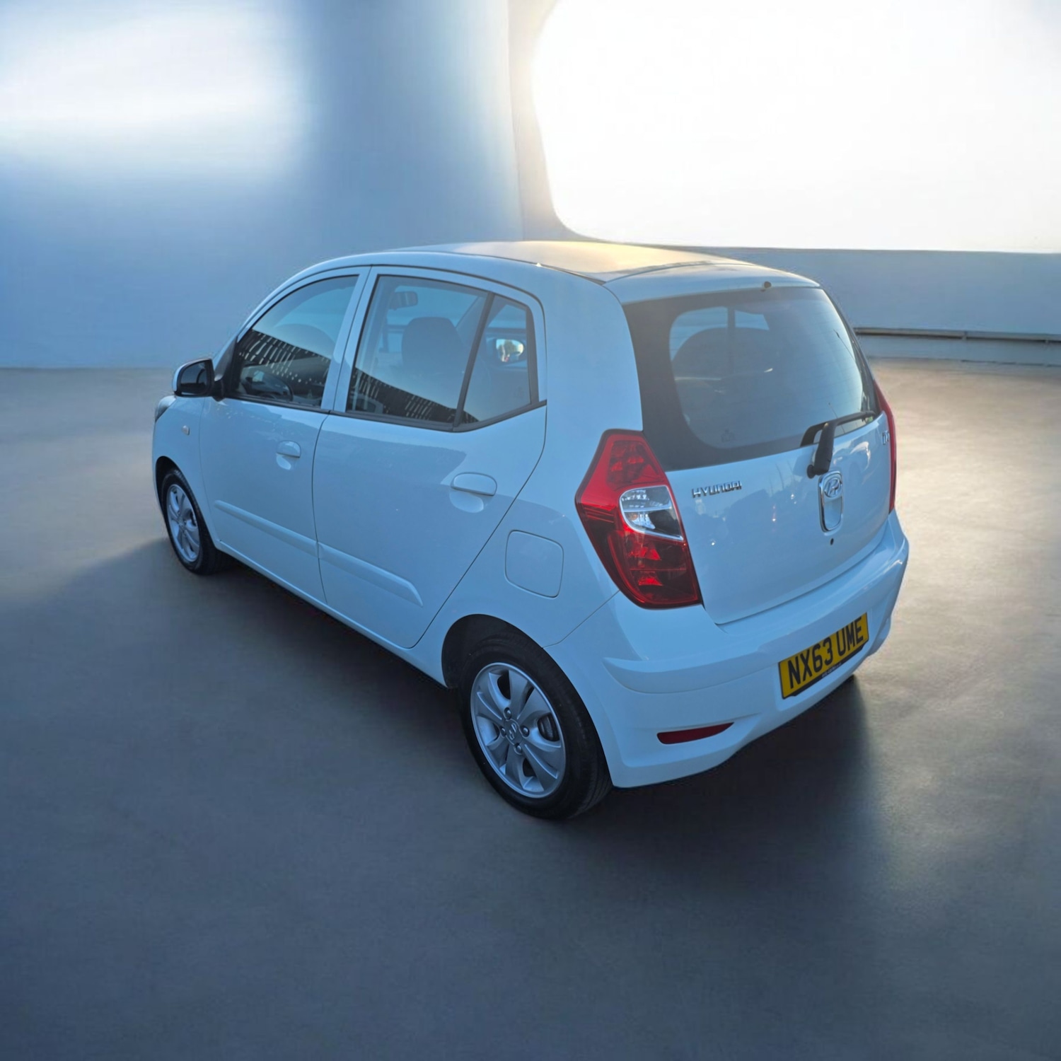 Used Hyundai i10 2013 for sale - 76340137: Photo 4