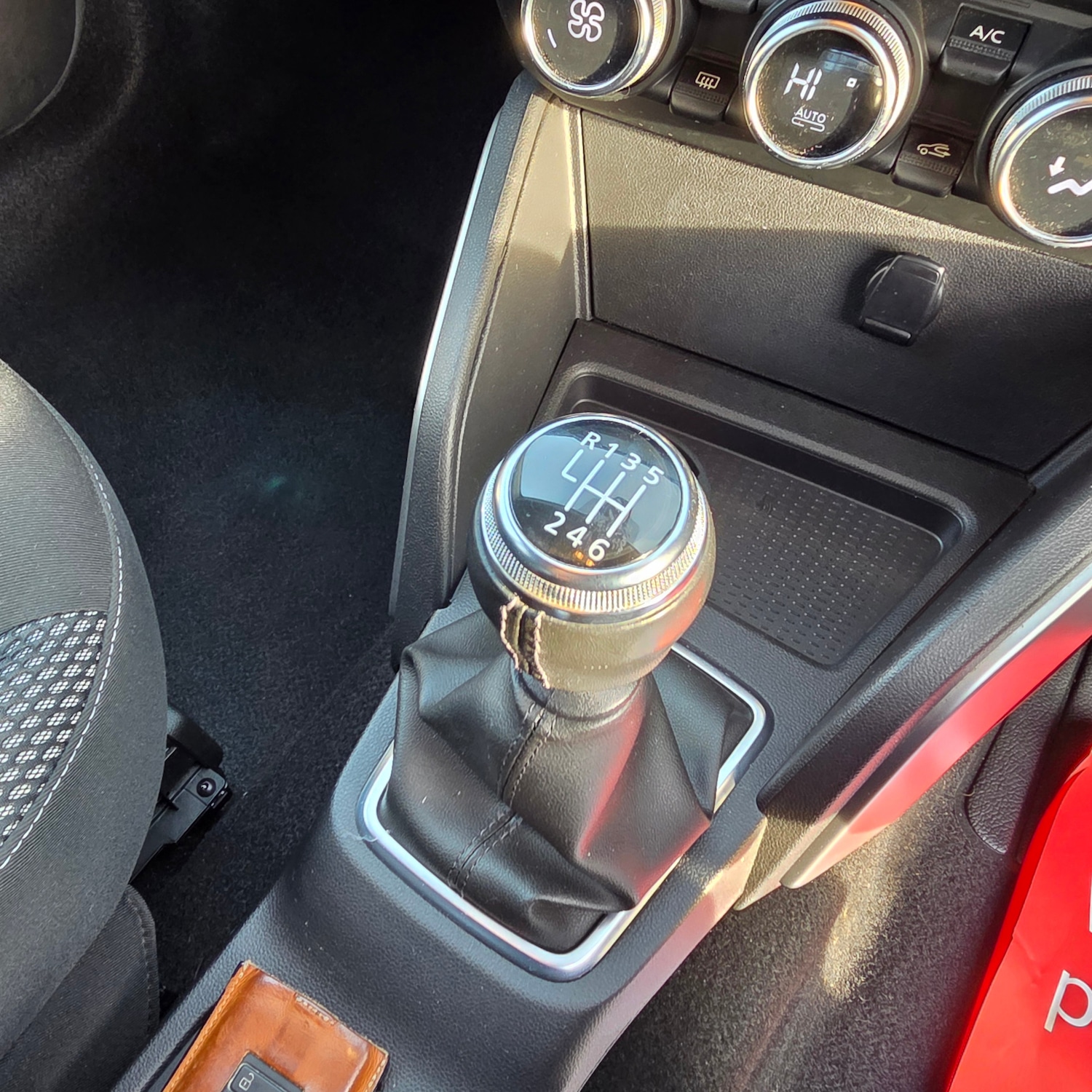 Used Dacia Duster 2018 for sale - 77149690: Photo 28