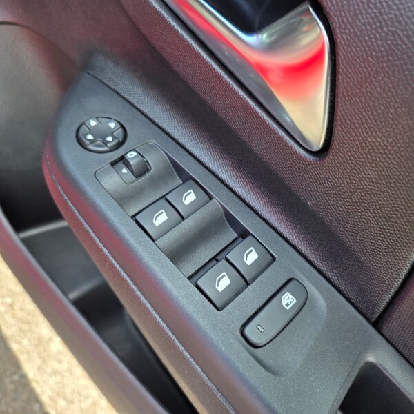 Used Vauxhall Corsa 2023 for sale - 75461963: Photo 16