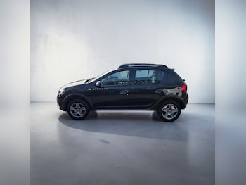 Used Dacia Sandero Stepway 2017 for sale - 78038616: Photo