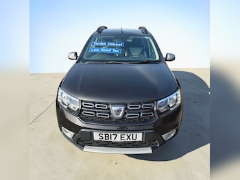 Used Dacia Sandero Stepway 2017 for sale - 78038616: Photo