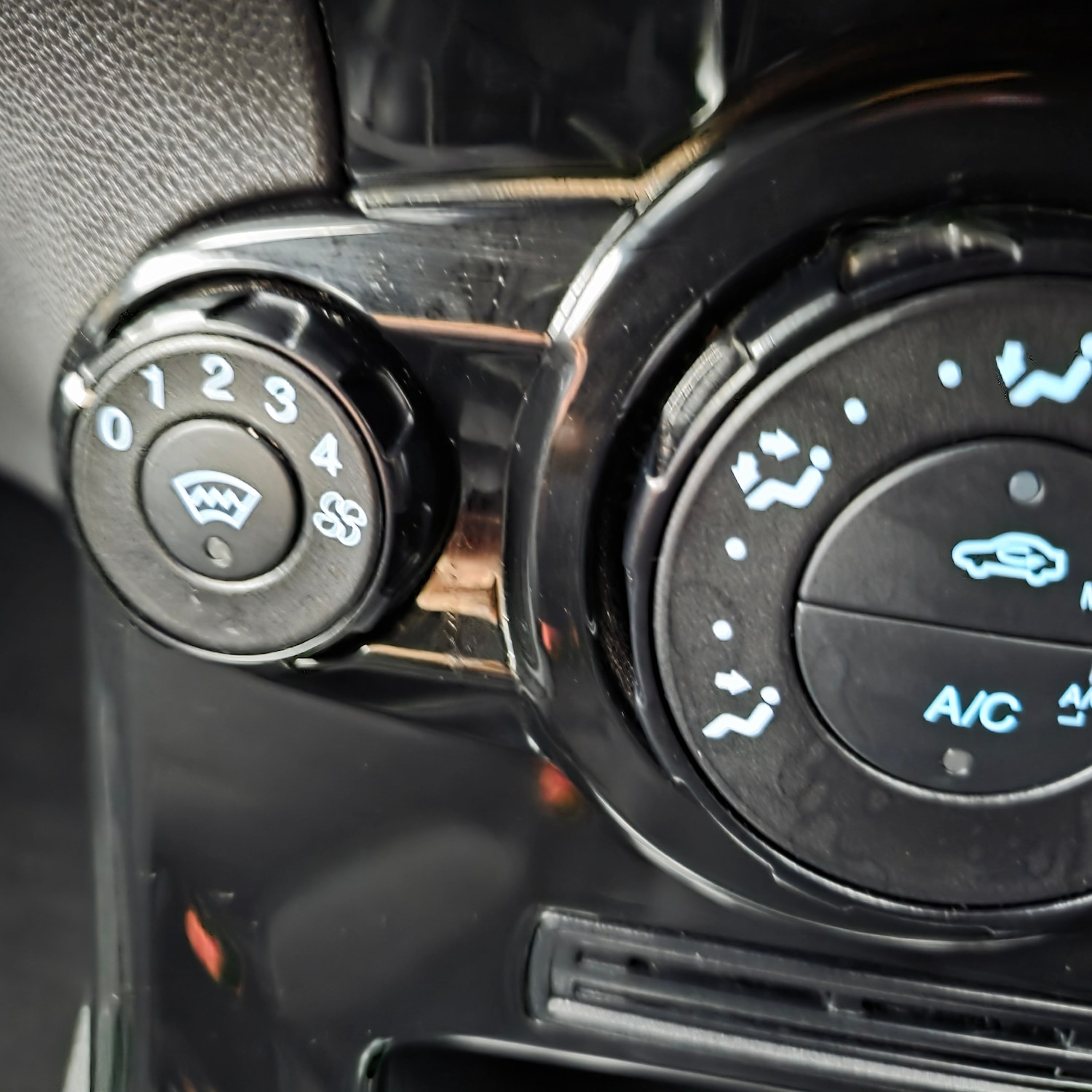 Used Ford Fiesta 2015 for sale - 77003442: Photo 23