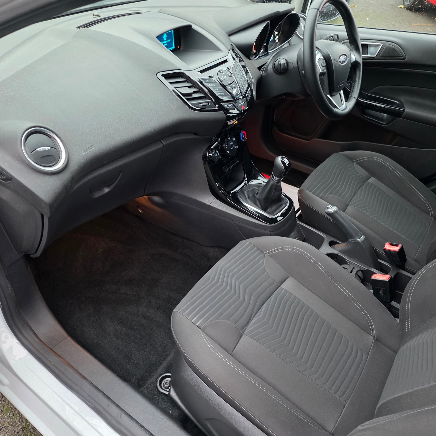 Used Ford Fiesta 2015 for sale - 77003442: Photo 32