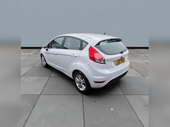 Used Ford Fiesta 2015 for sale - 77003442: Photo