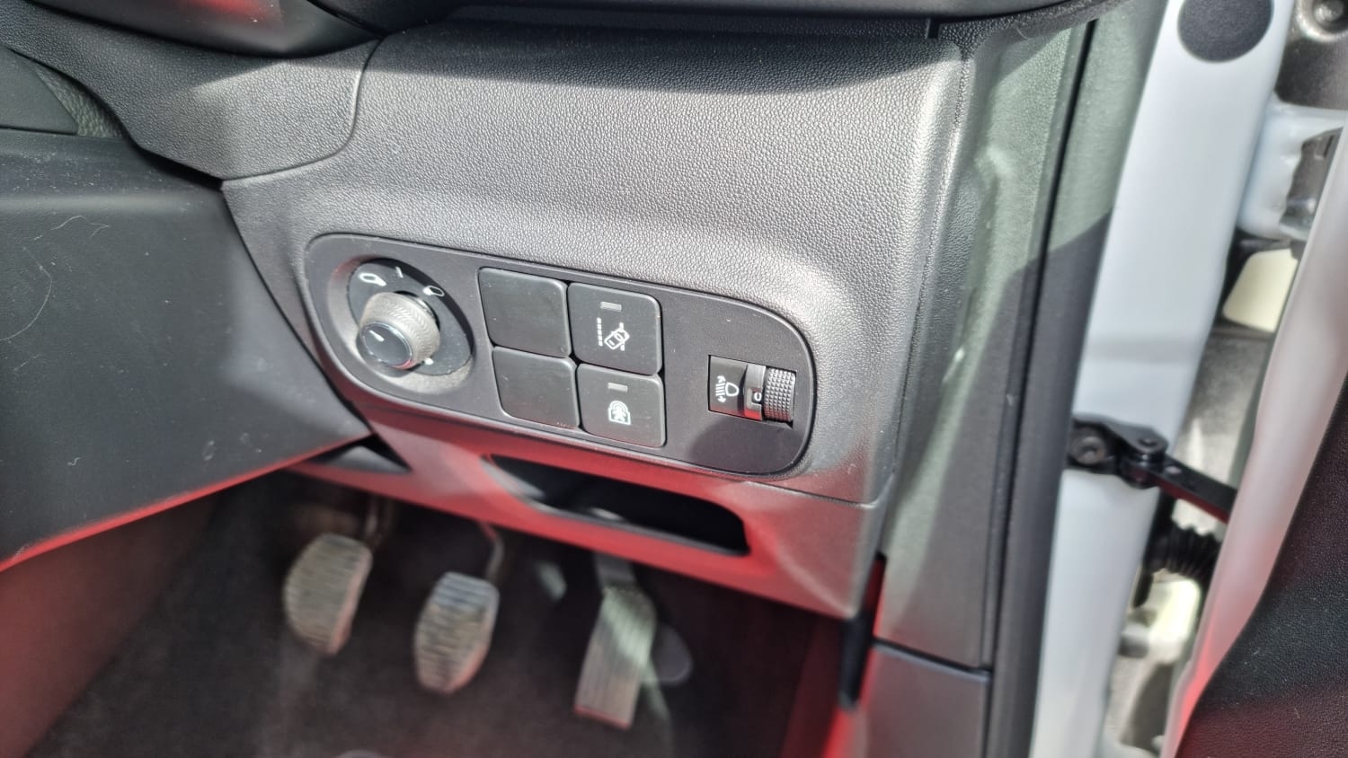 Vehicle 28