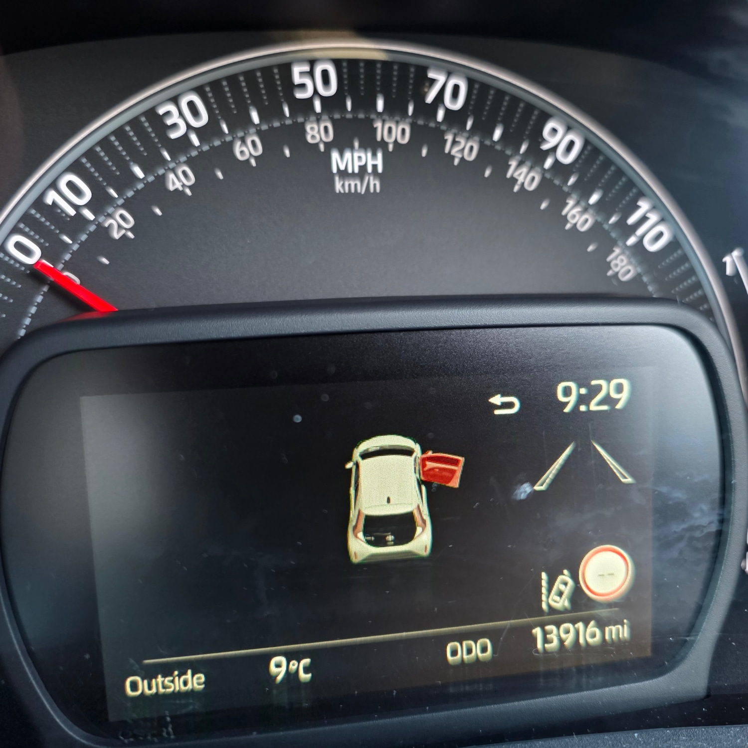 Used Toyota Aygo X 2023 for sale - 76382614: Photo 15