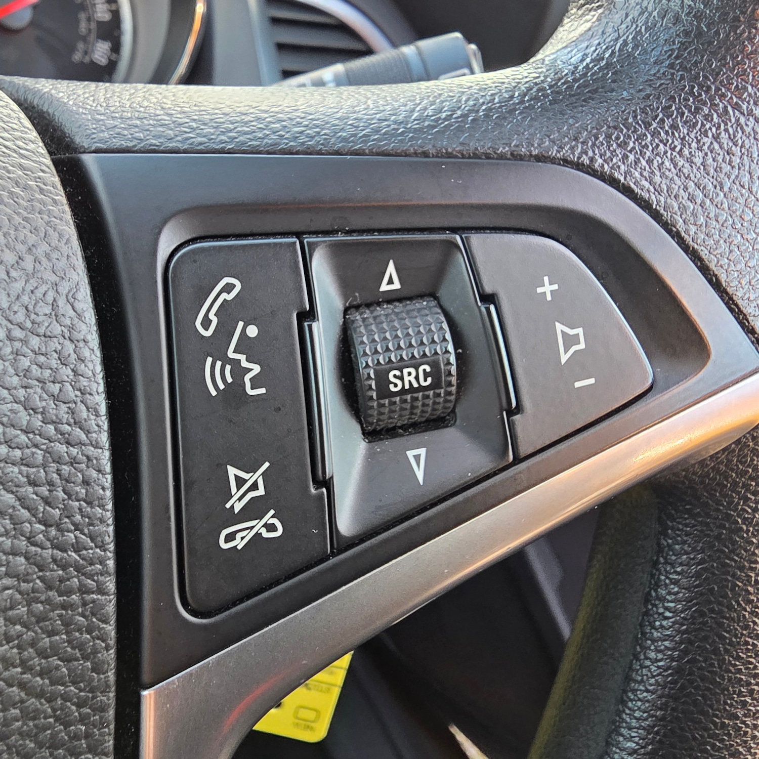 Used Vauxhall Astra 2014 for sale - 77222910: Photo 13