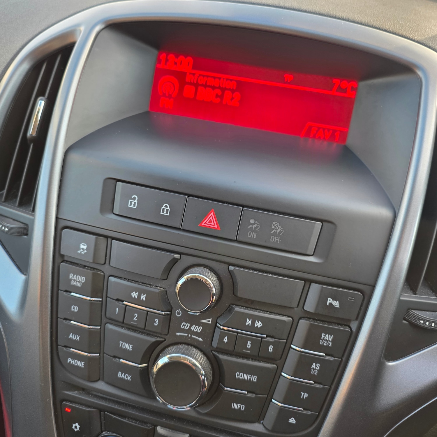 Used Vauxhall Astra 2014 for sale - 77222910: Photo 16