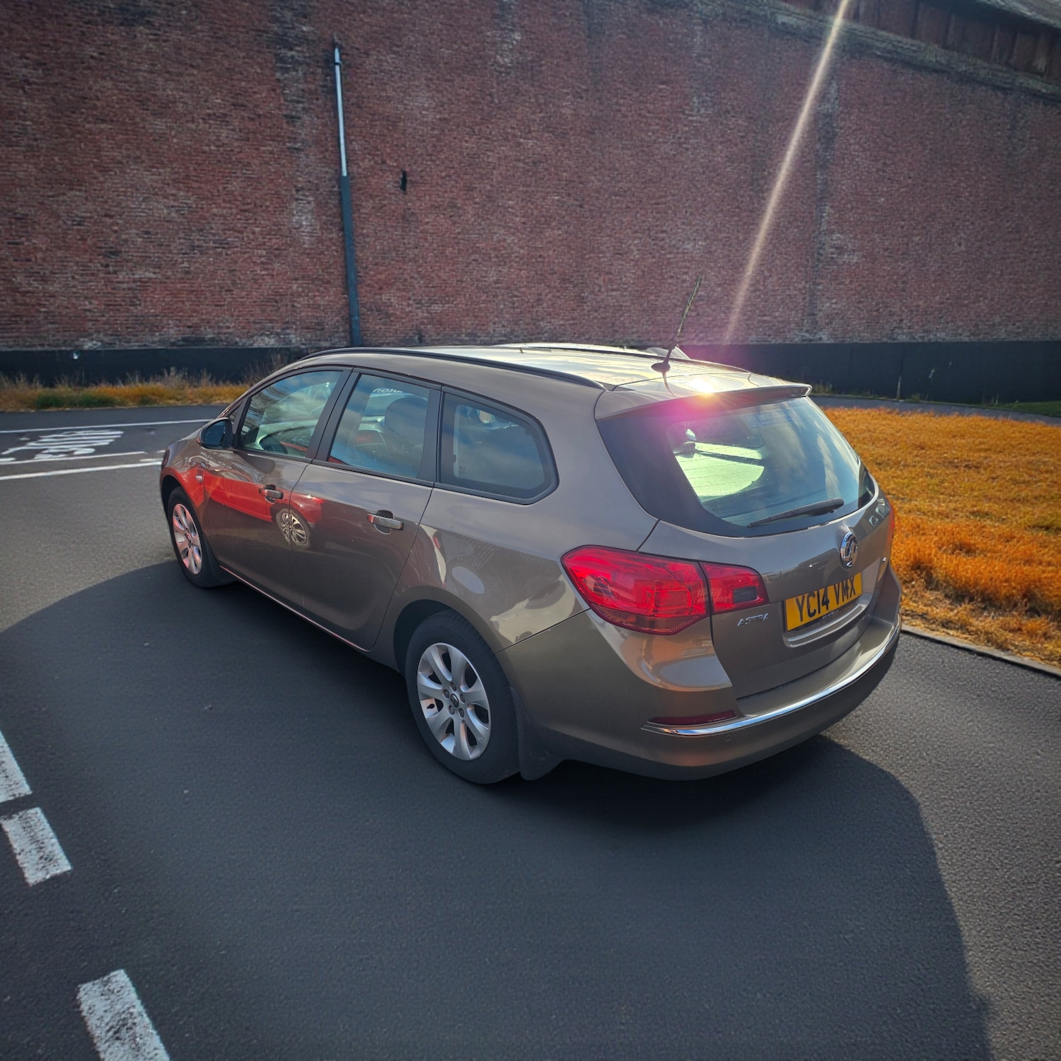 Used Vauxhall Astra 2014 for sale - 77222910: Photo 3