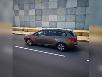 Used Vauxhall Astra 2014 for sale - 77222910: Photo