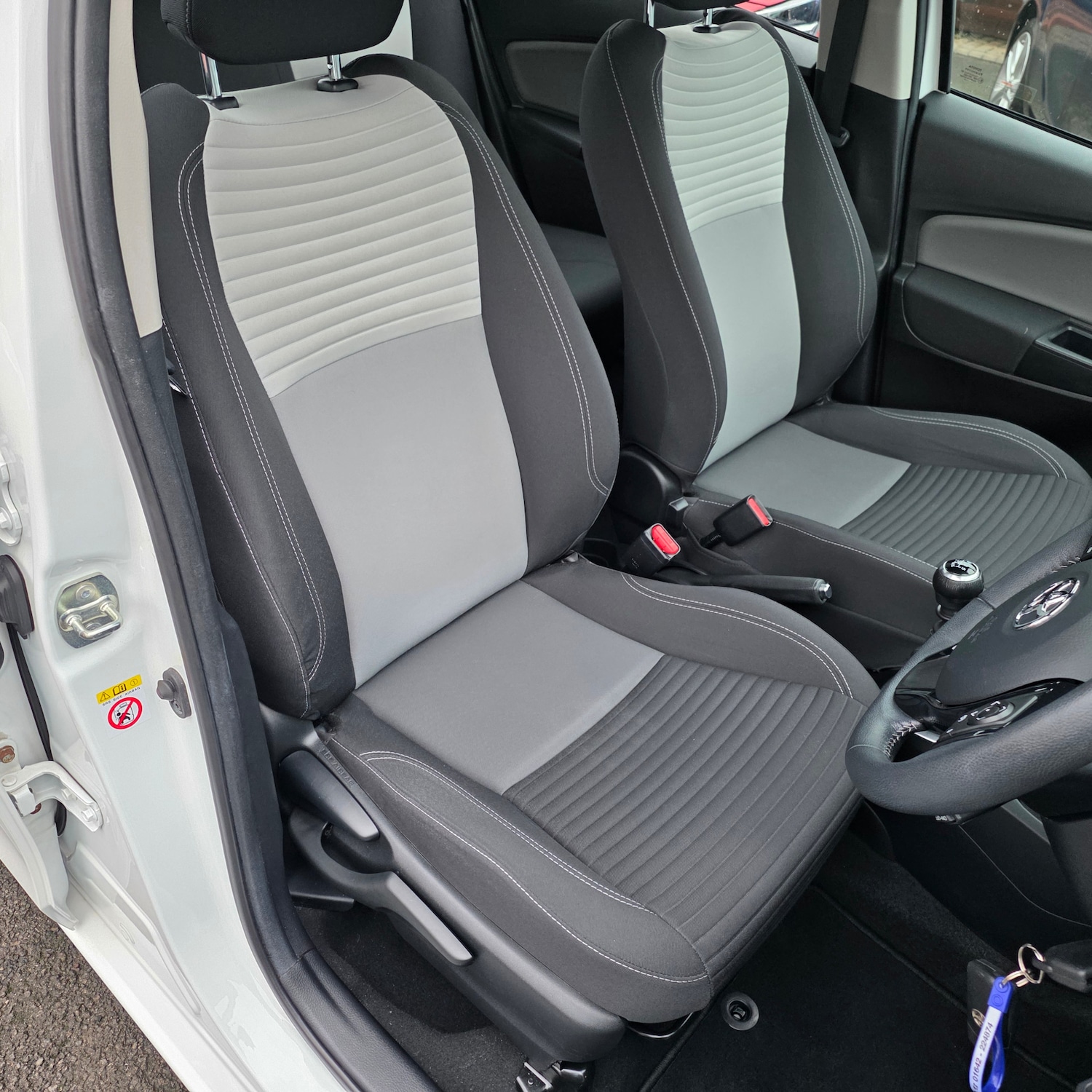 Used Toyota Yaris 2019 for sale - 76578422: Photo 18