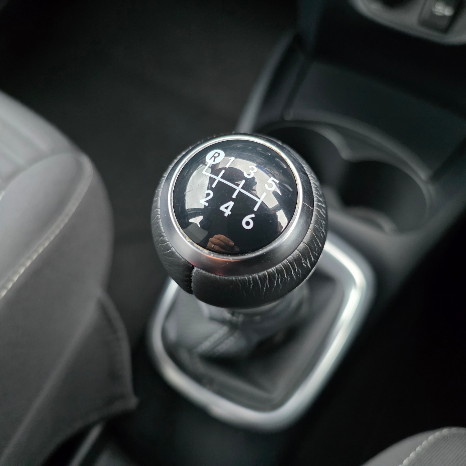 Used Toyota Yaris 2019 for sale - 76578422: Photo 27