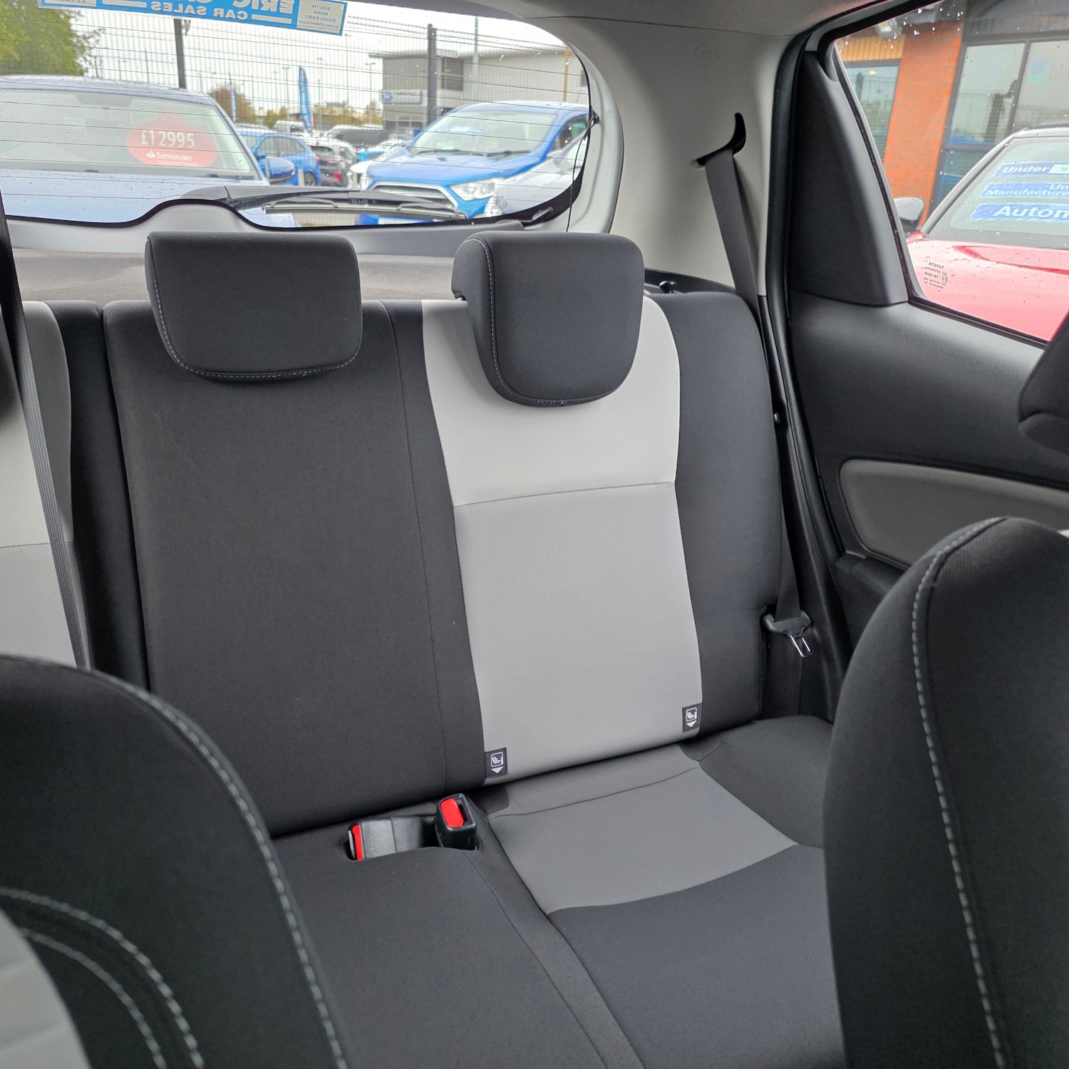 Used Toyota Yaris 2019 for sale - 76578422: Photo 29