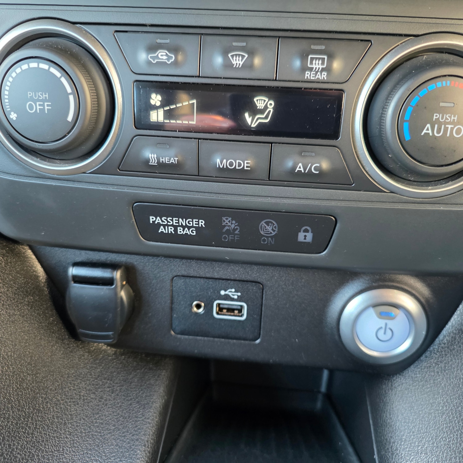 Used Nissan Leaf 2022 for sale - 76831255: Photo 26