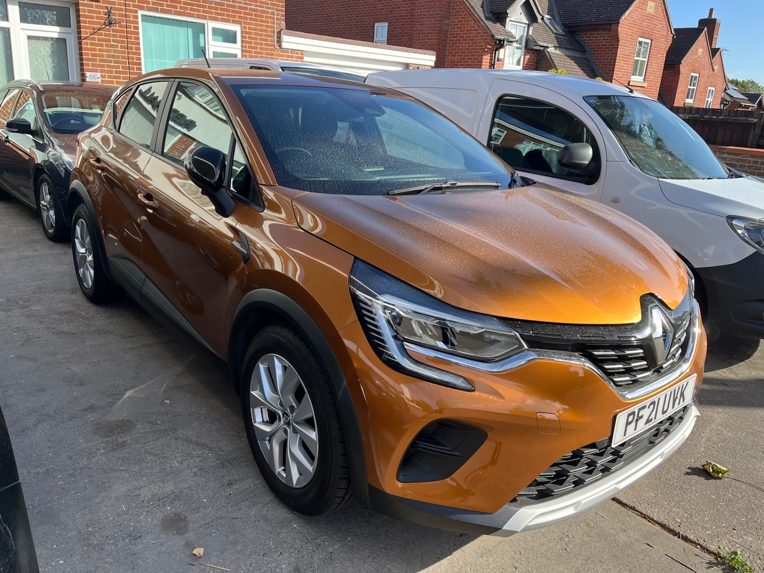 Used Renault Captur 2021 for sale - 75699843: Photo 1