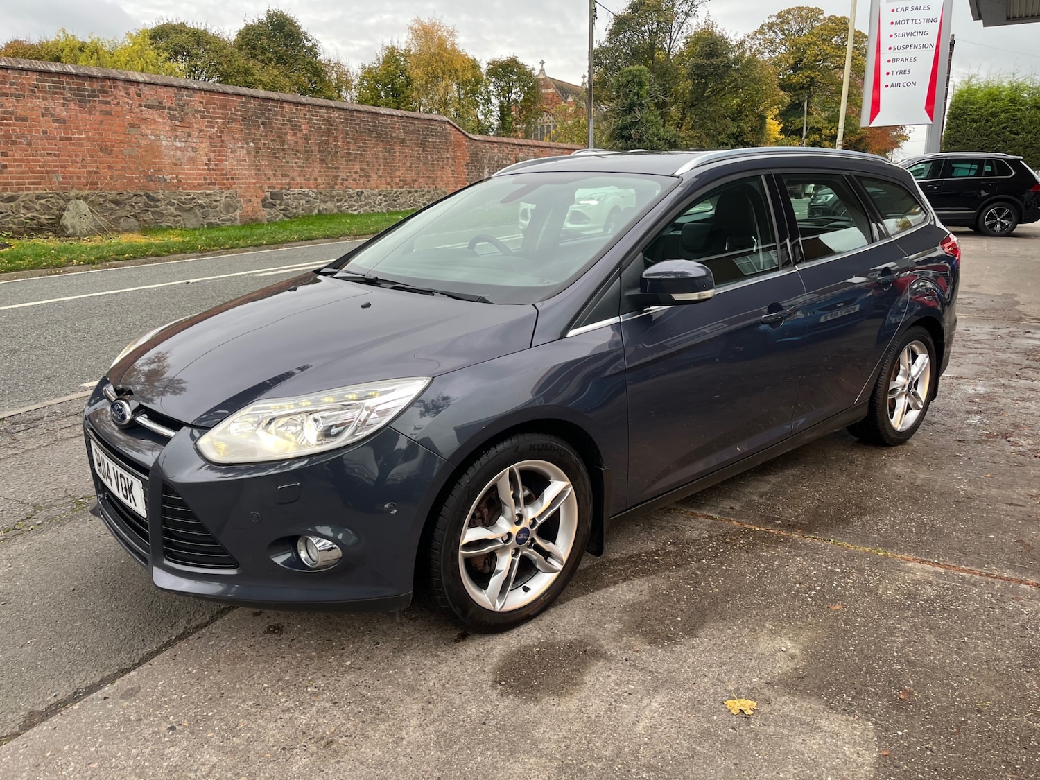 Used Ford Focus 2014 for sale - 76859262: Photo 2