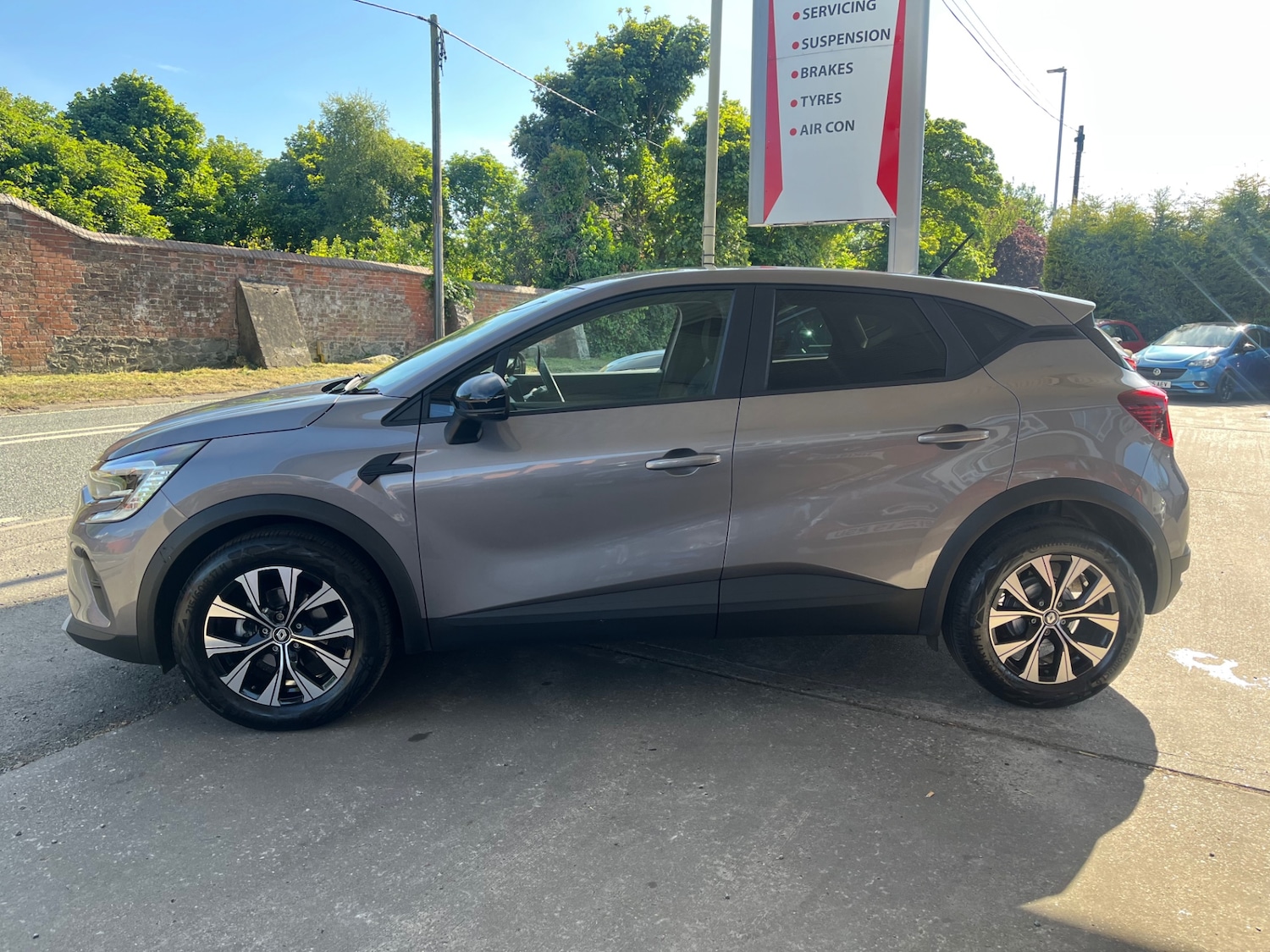 Used Renault Captur 2023 for sale - 75699850: Photo 3