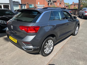 Used Volkswagen T-Roc 2020 for sale - 79703352: Photo