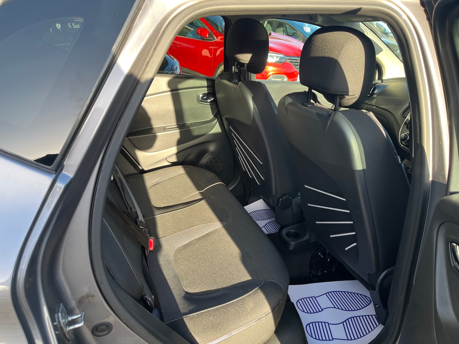 Used Renault Captur 2015 for sale - 77000358: Photo 13