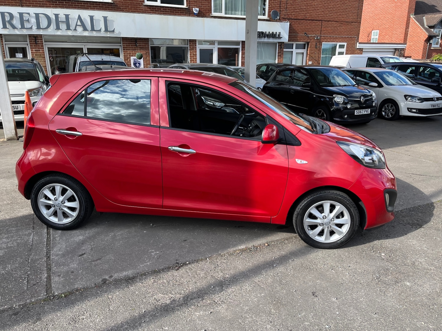 Used Kia Picanto 2014 for sale - 75699875: Photo 2