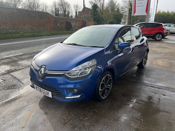 Used Renault Clio 2018 for sale - 75699933: Photo