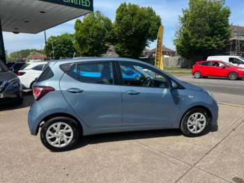 Used Hyundai i10 2017 for sale - 74545665: Photo
