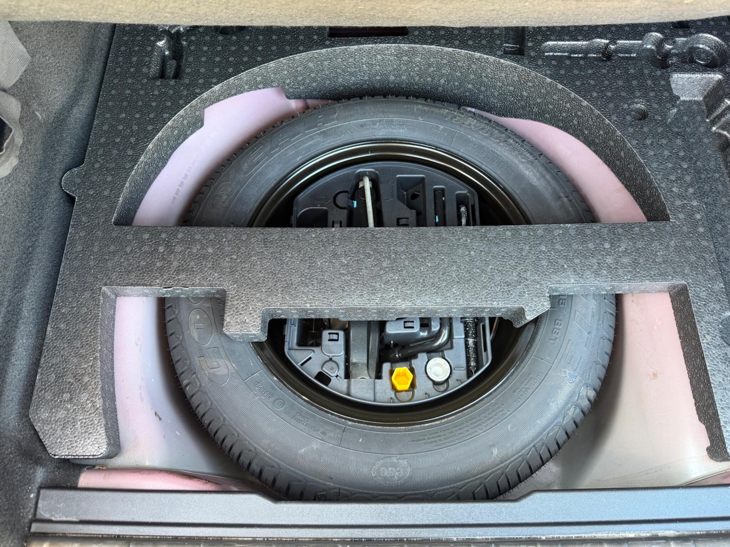 Used Peugeot 2008 2017 for sale - 78020396: Photo 10