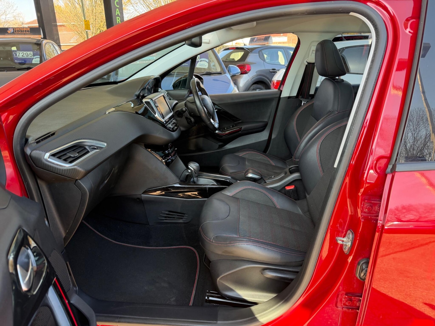 Used Peugeot 2008 2017 for sale - 78020396: Photo 18