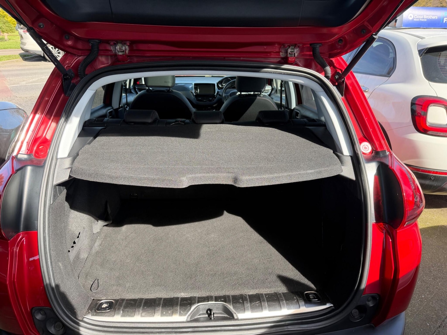 Used Peugeot 2008 2017 for sale - 78020396: Photo 9