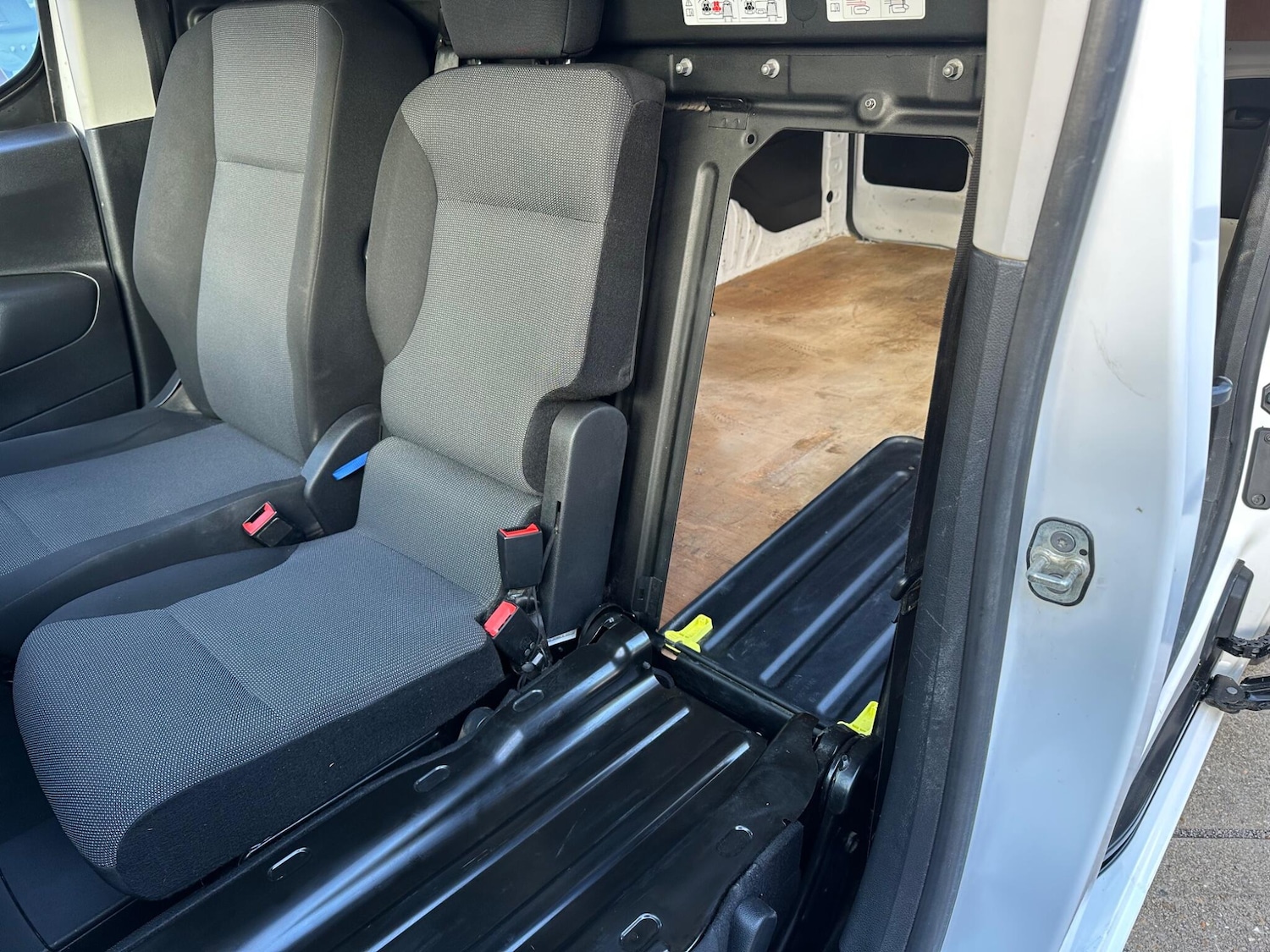 Used Peugeot Partner 2021 for sale - 76992847: Photo 21