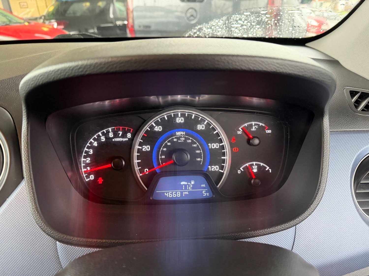 Used Hyundai i10 2016 for sale - 77424700: Photo 12