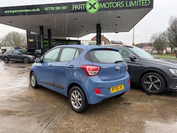 Used Hyundai i10 2016 for sale - 77424700: Photo