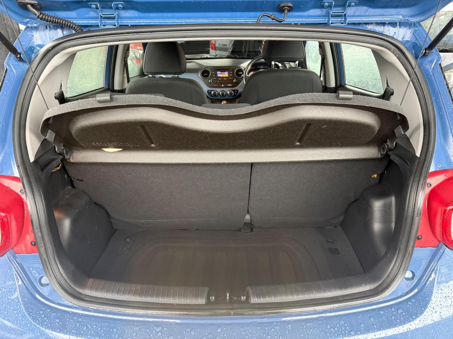 Used Hyundai i10 2016 for sale - 77424700: Photo 9